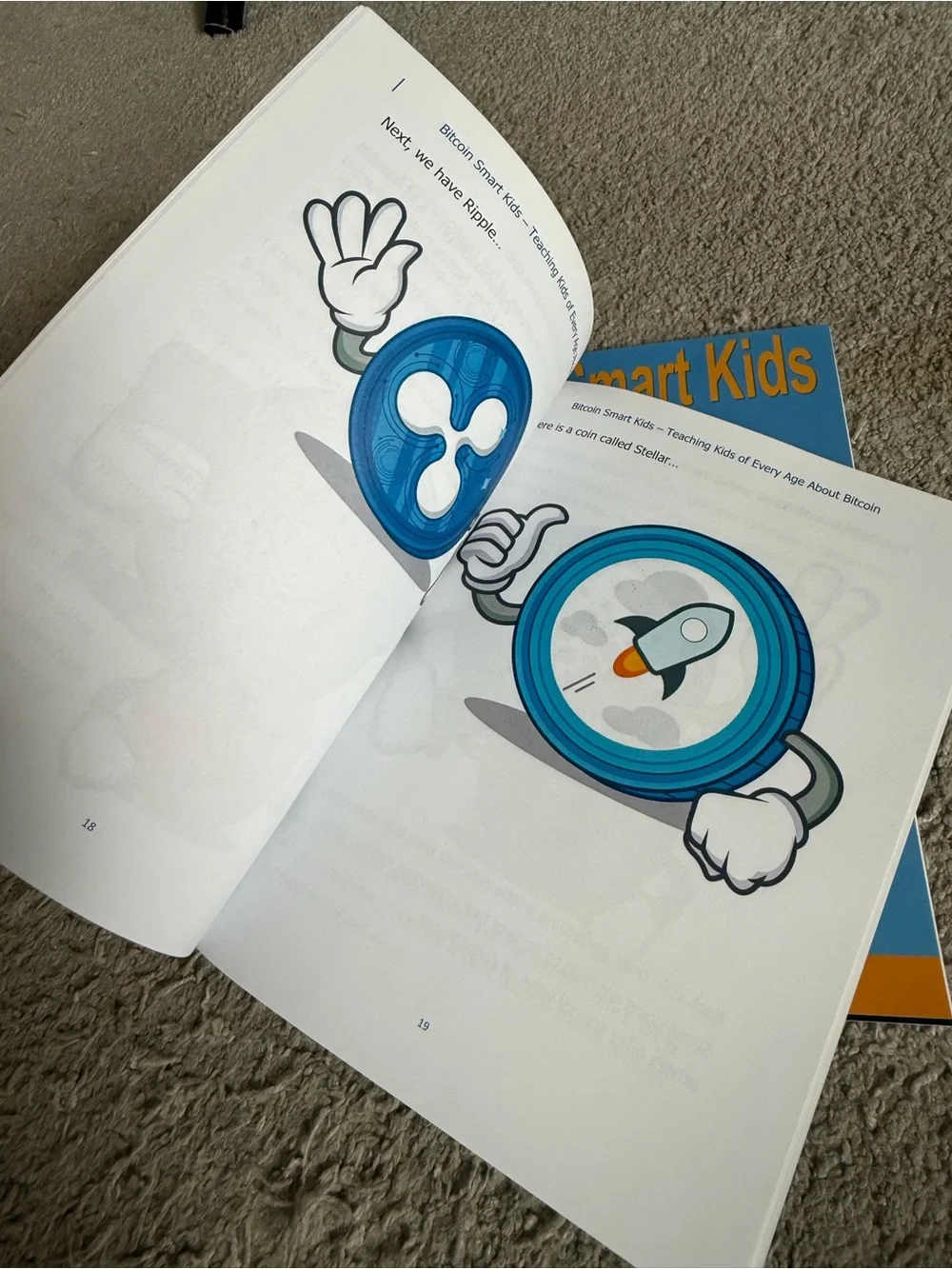 Bitcoin Smart Kids - Teaching Kids of Every Age About Bitcoin (Blue)
